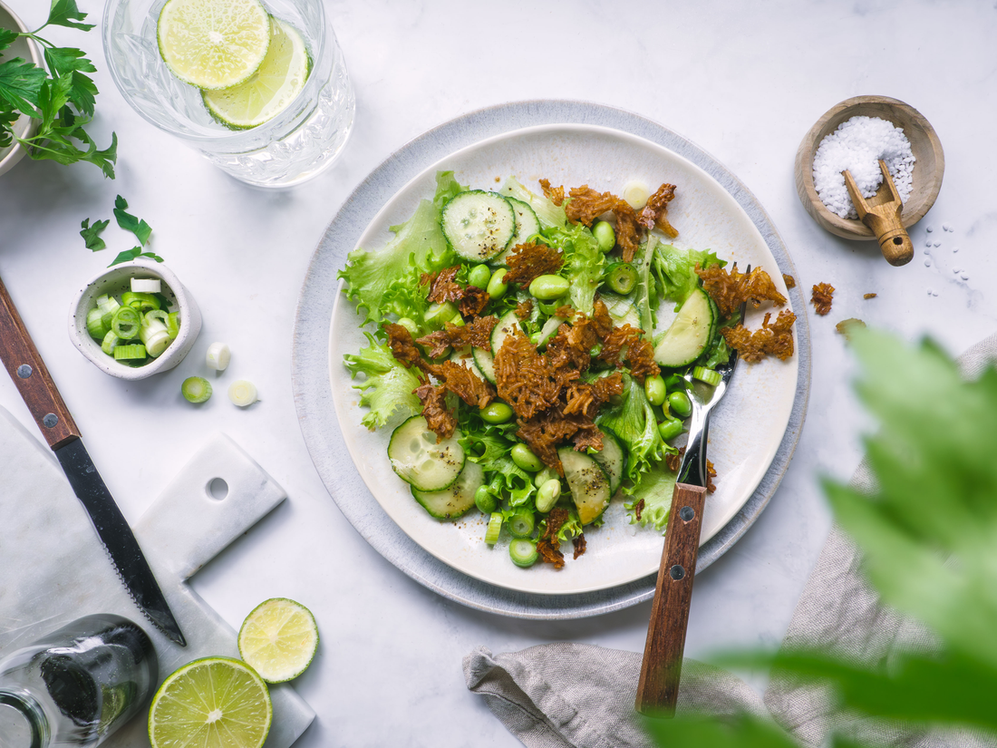 Crispy Reis Salat – unsere Version des viralen Salat-Trends